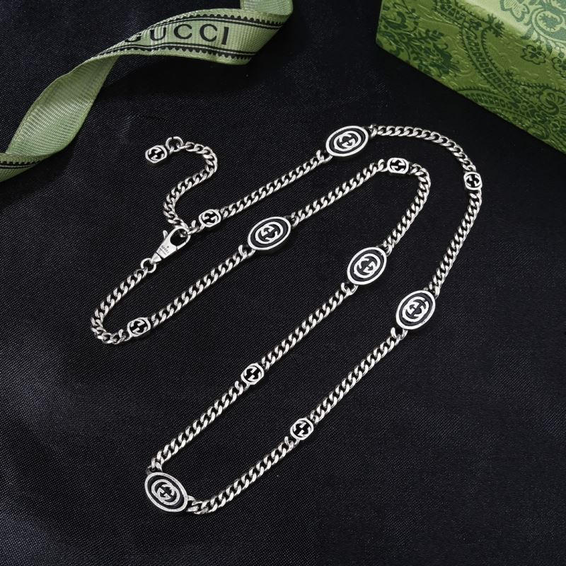 G*u*i necklaces